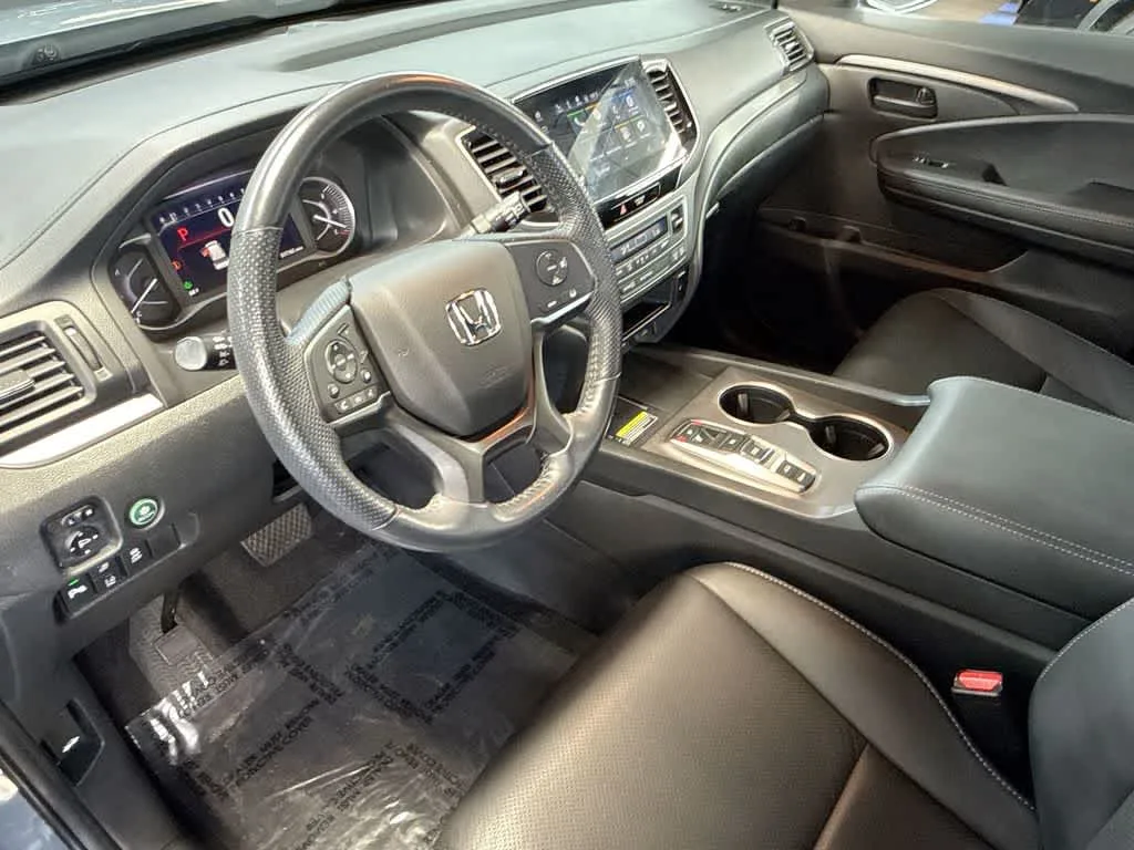 2024 Honda Passport EX-L photo 13