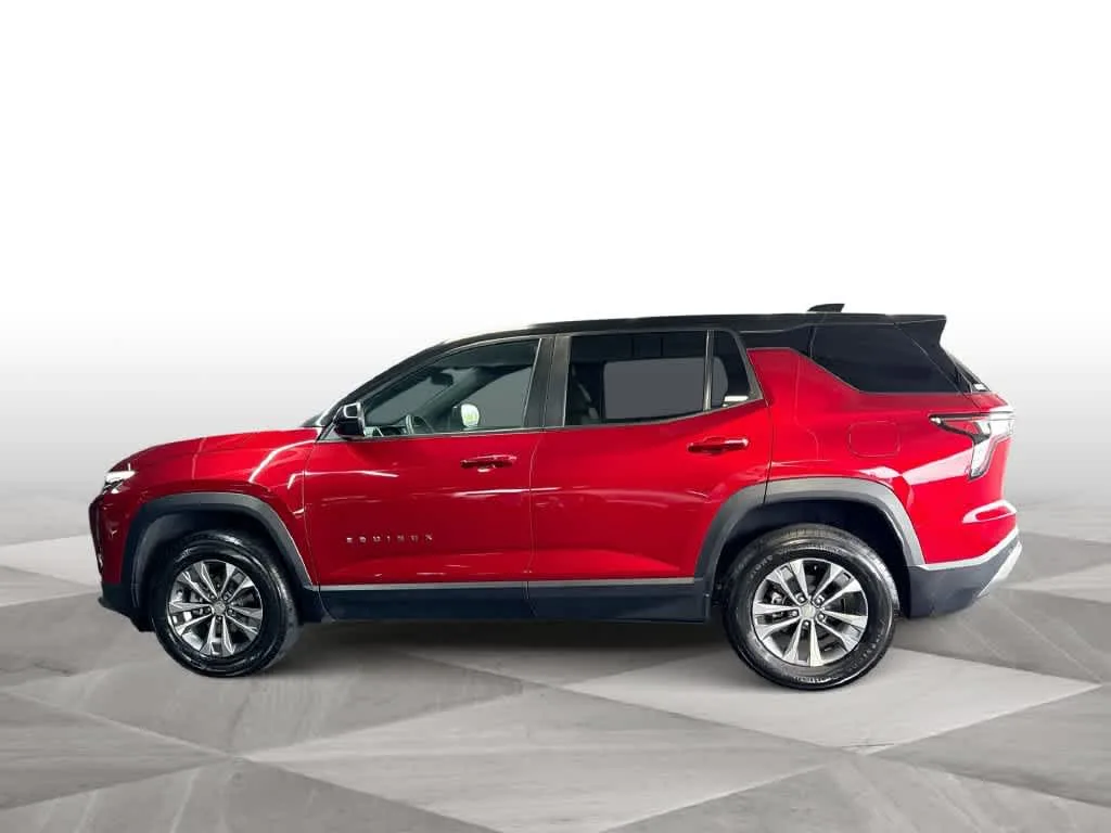 2025 Chevrolet Equinox FWD LT photo 5