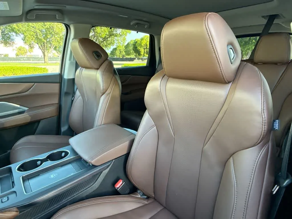 2025 Acura MDX w/Technology Package photo 14