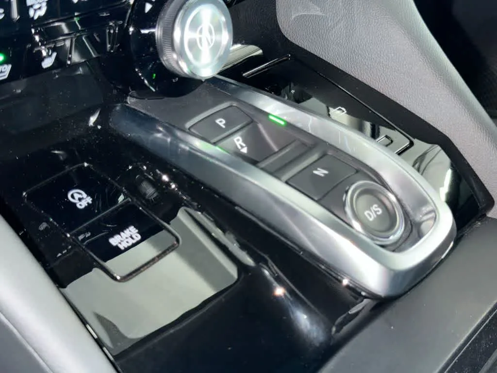 2025 Acura MDX FWD photo 20