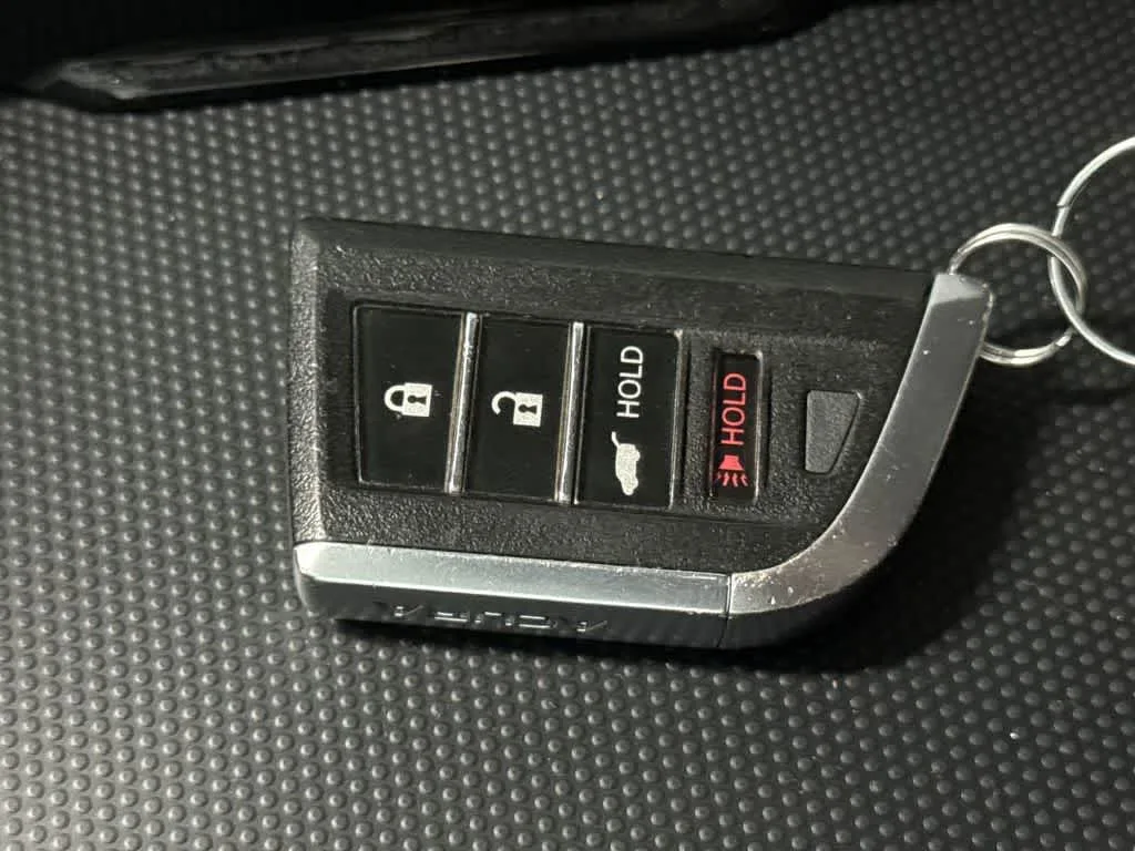 2025 Acura RDX w/Technology Package photo 28