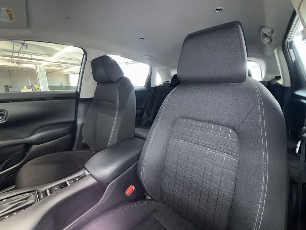 2024 Honda HR-V LX photo 14