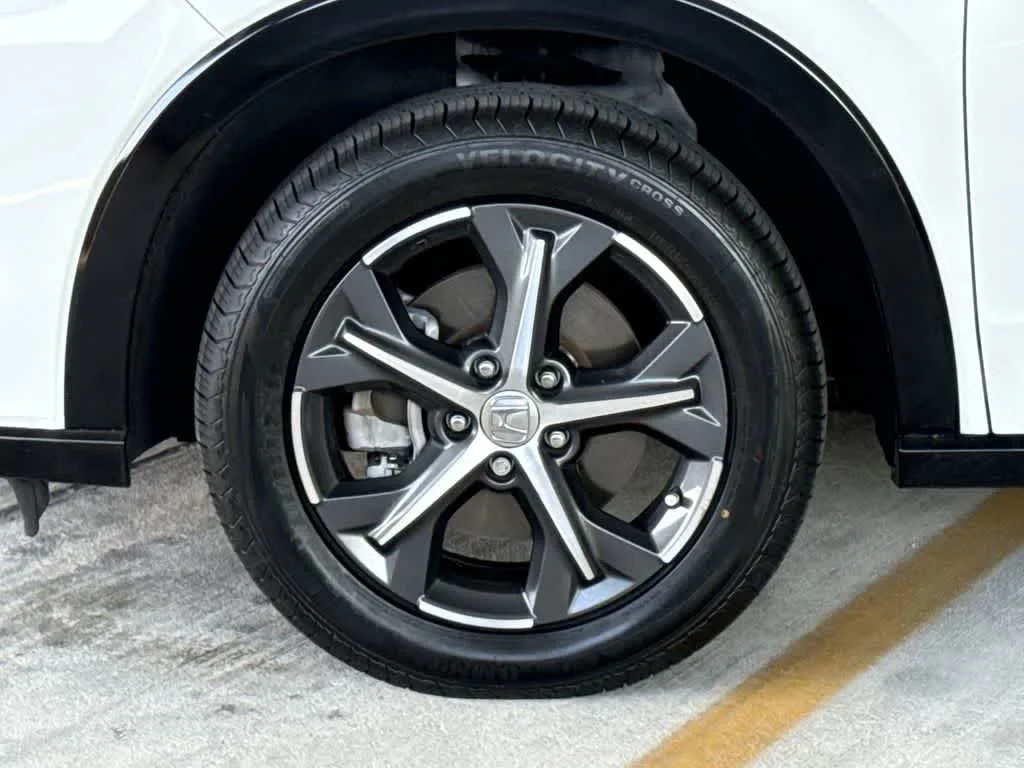 2023 Honda HR-V EX-L photo 11