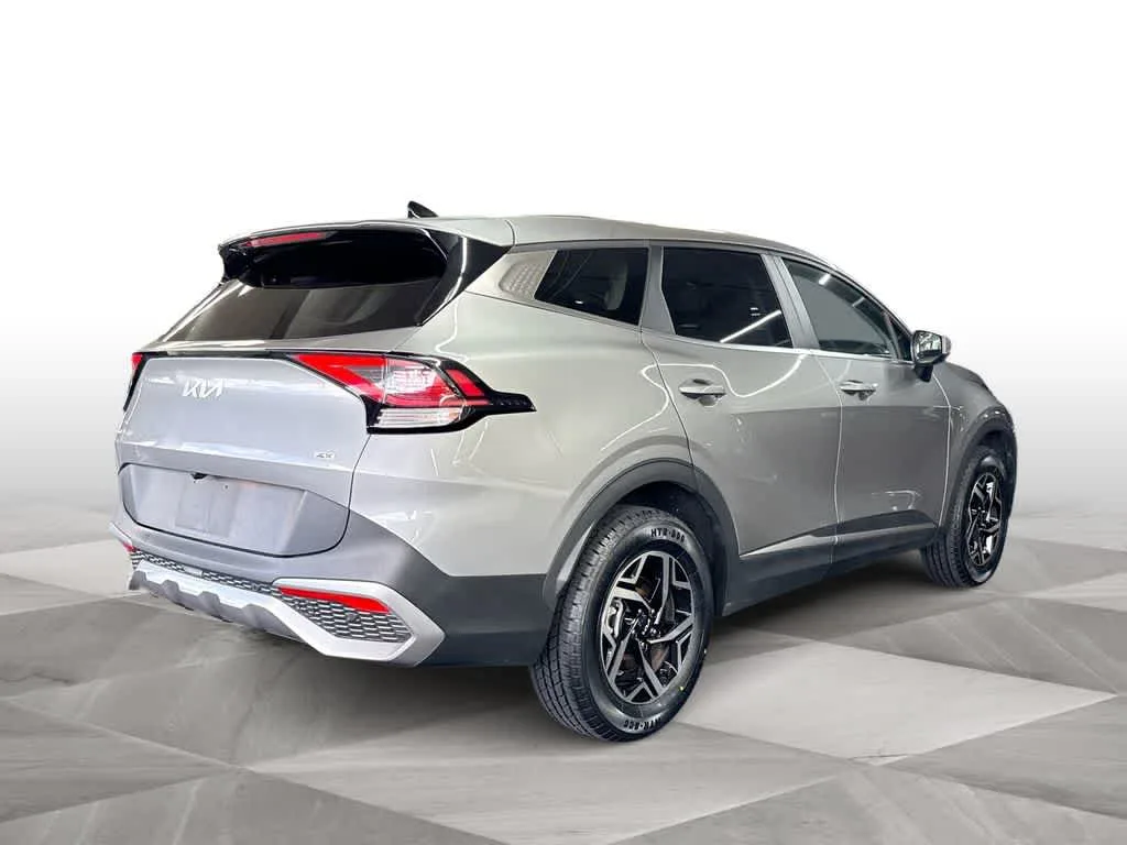 2024 Kia Sportage LX photo 8