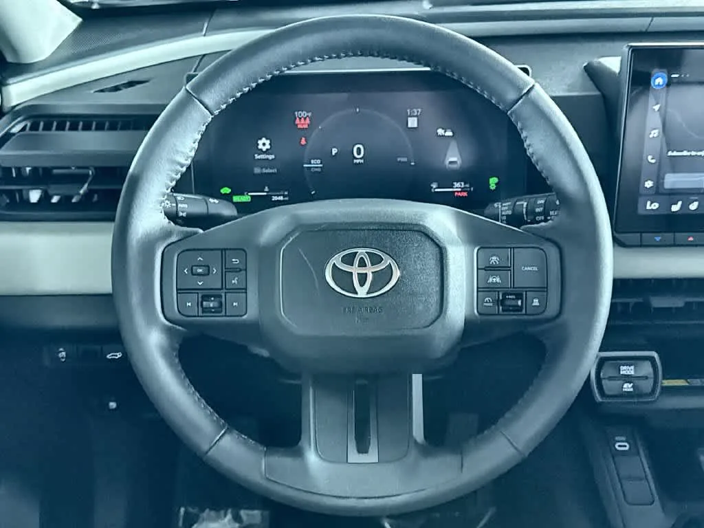 2026 Toyota RAV4 XLE Premium photo 15