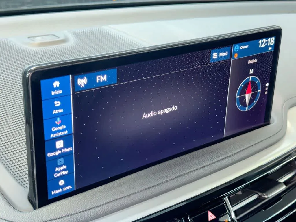 2025 Acura MDX FWD photo 17