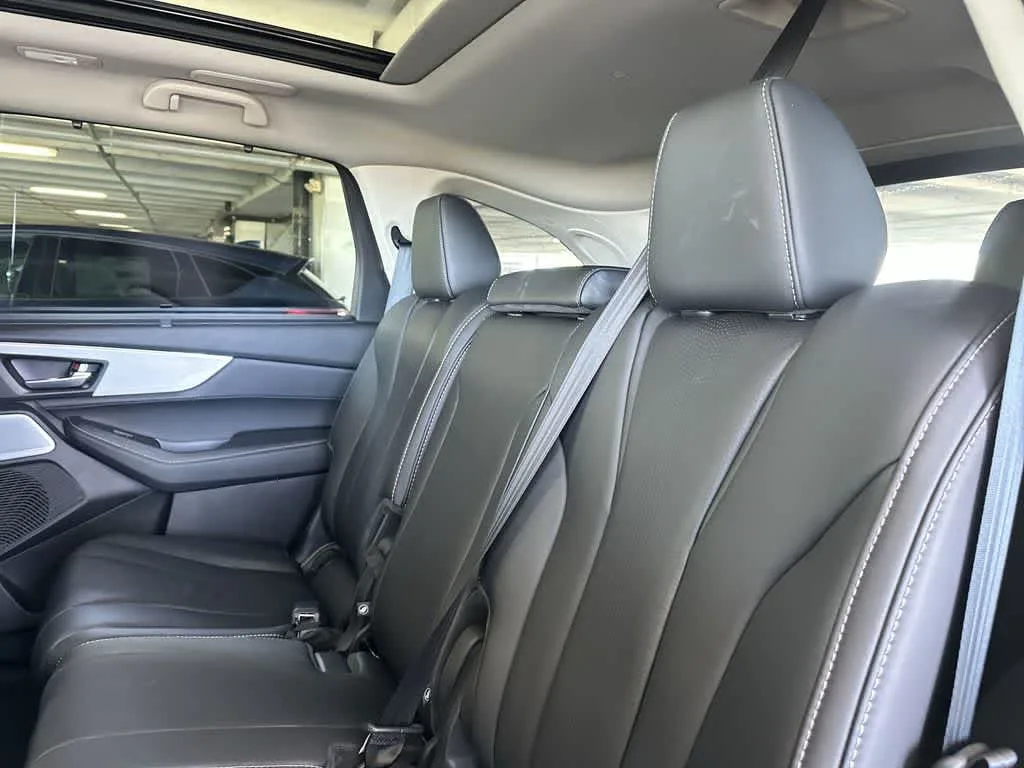 2025 Acura MDX w/Technology Package photo 22