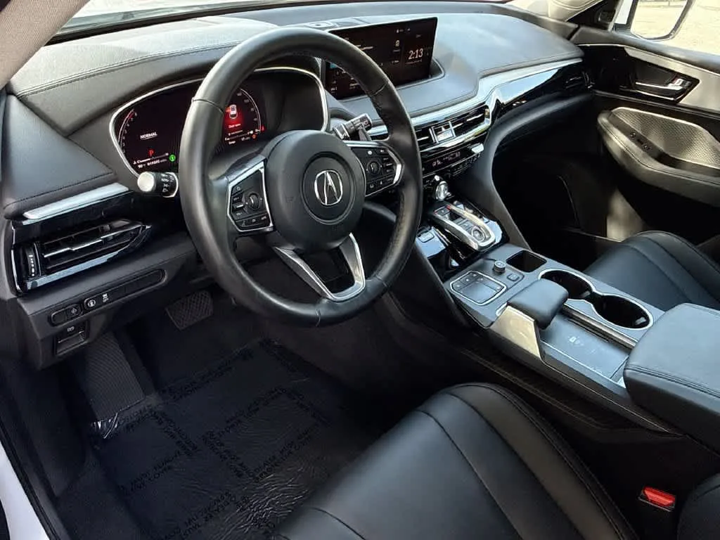 2024 Acura MDX FWD photo 13