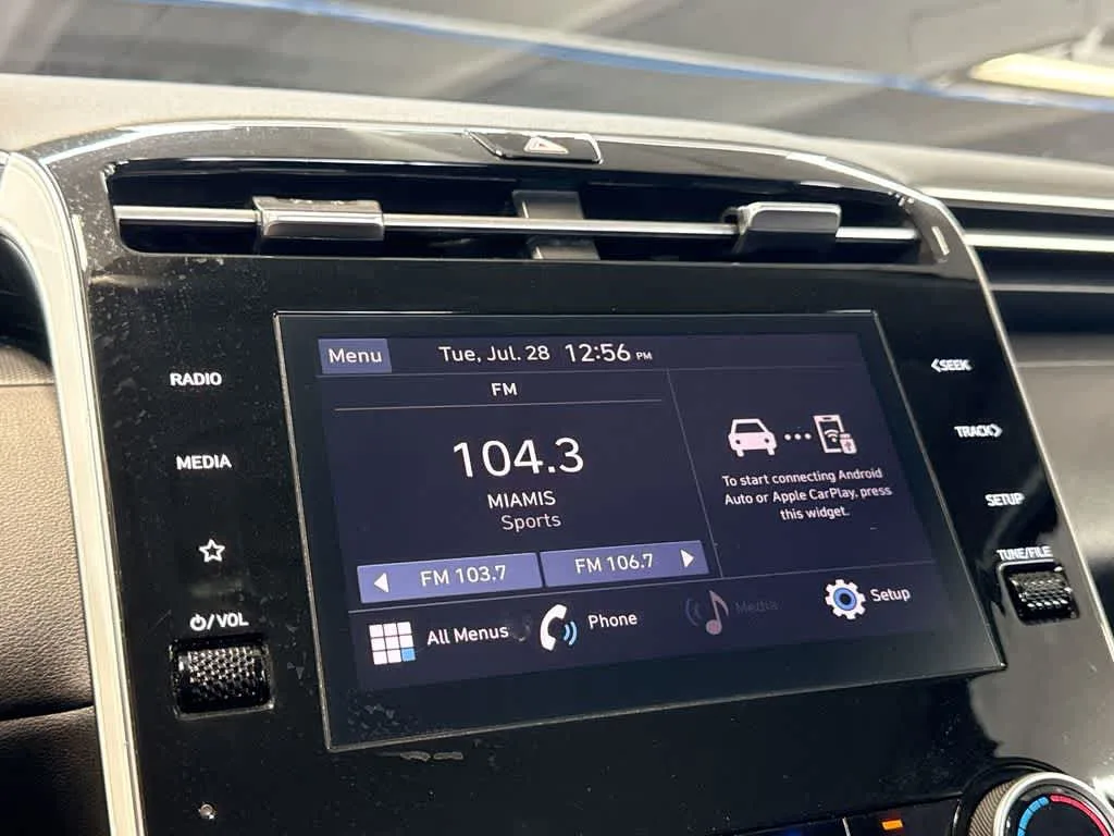 2024 Hyundai Tucson SE photo 18
