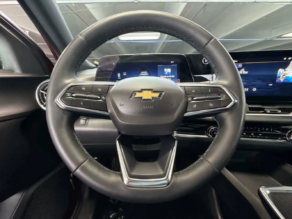 2025 Chevrolet Equinox FWD LT photo 15