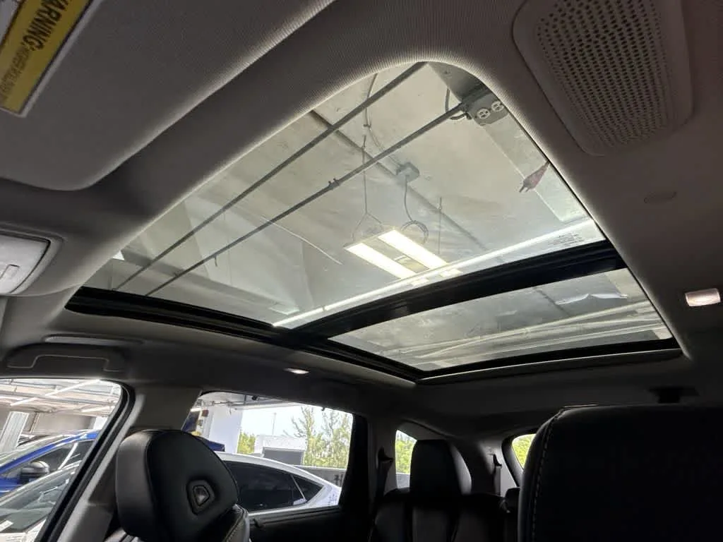 2025 Acura MDX w/Technology Package photo 21