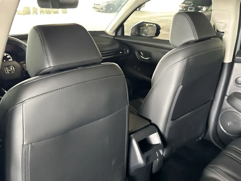 2026 Honda HR-V EX-L photo 23