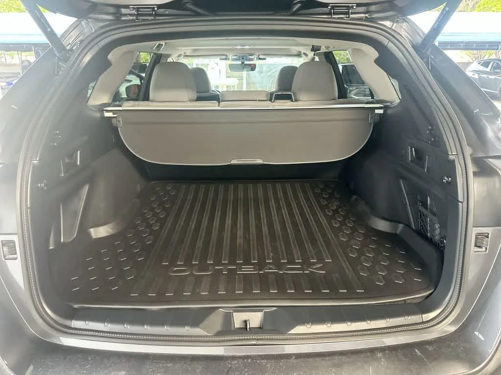 2025 Subaru Outback Premium photo 25