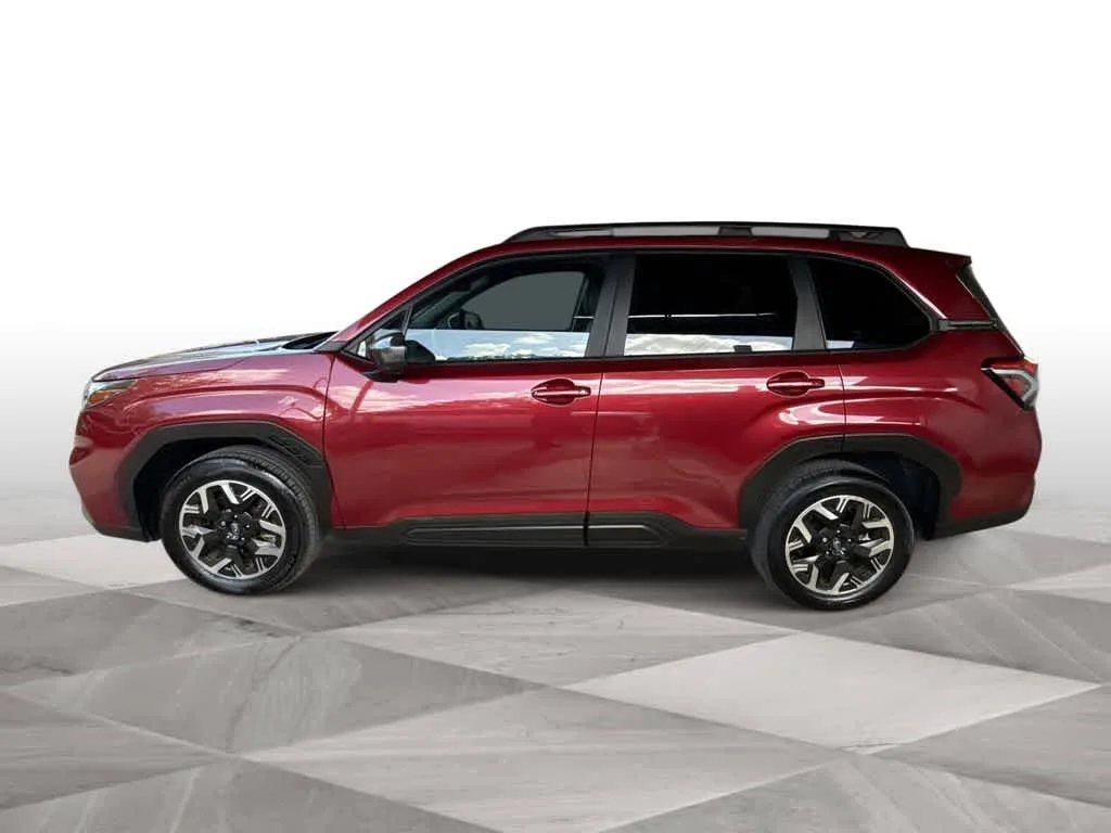 2025 Subaru Forester Premium photo 5
