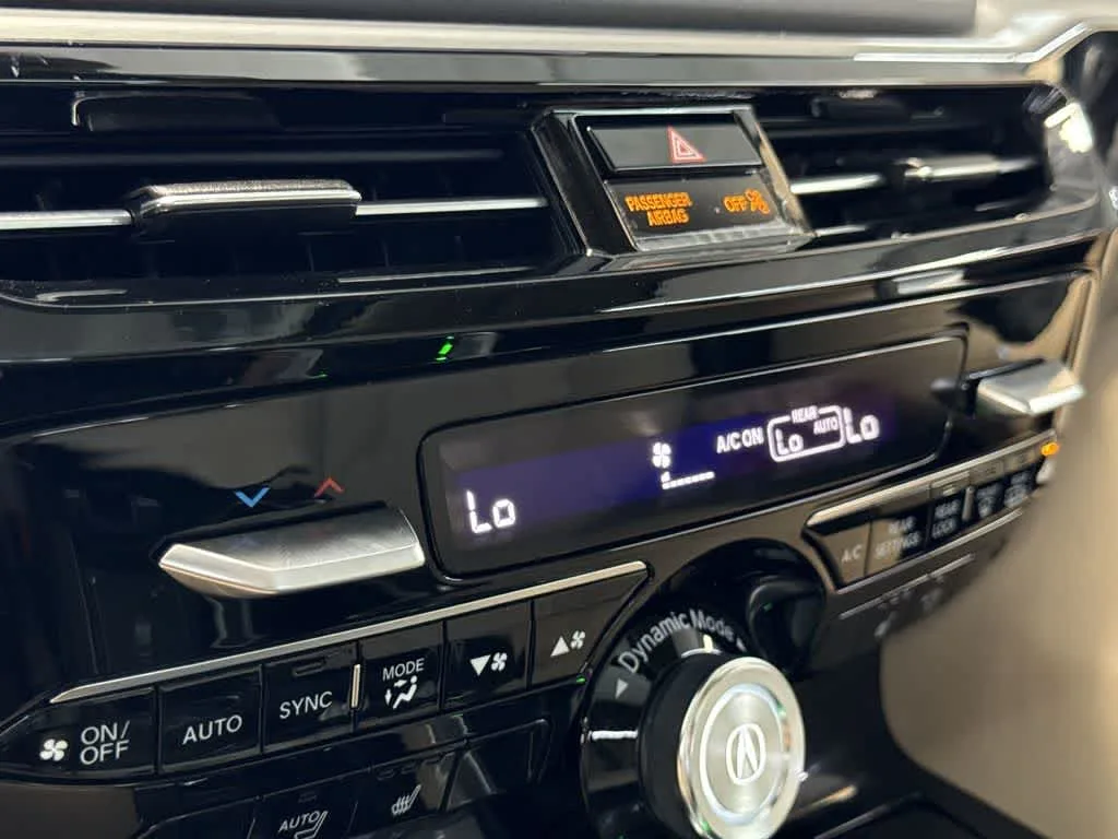 2025 Acura MDX w/Technology Package photo 19