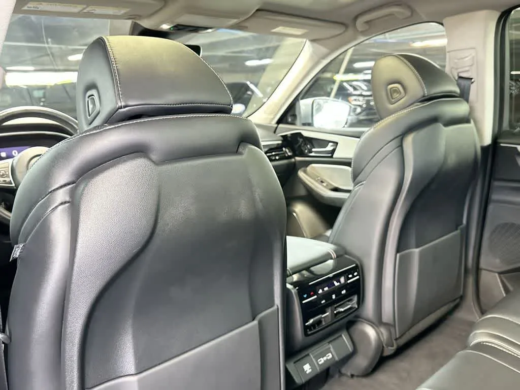 2024 Acura MDX w/Technology Package photo 23