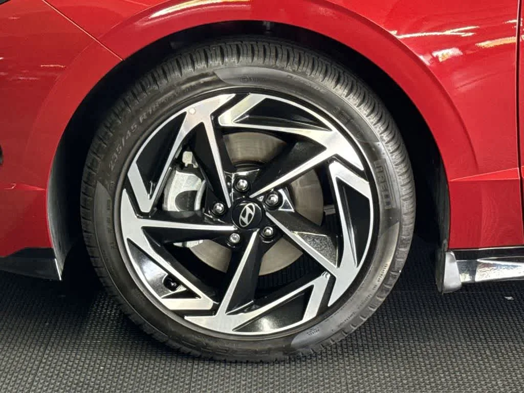 2026 Hyundai Sonata SEL Sport photo 11