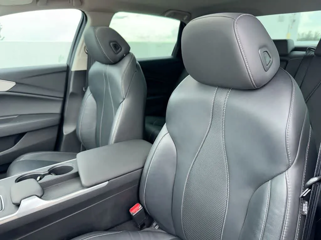 2023 Acura TLX w/Technology Package photo 14