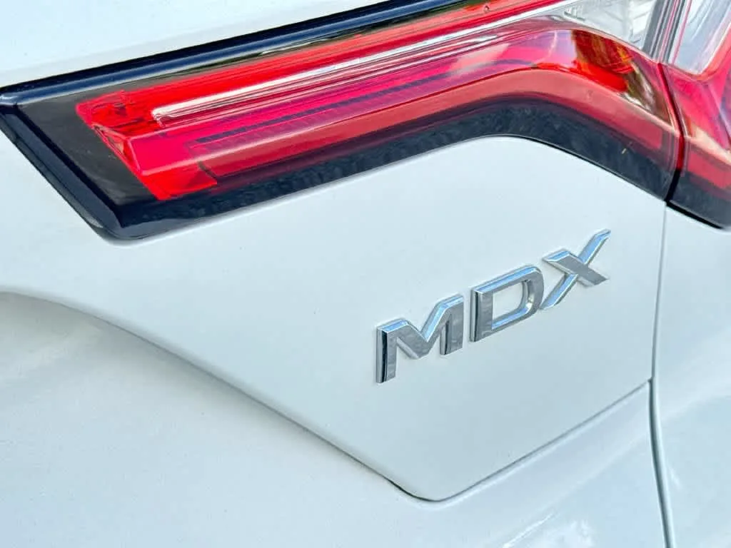 2024 Acura MDX FWD photo 10