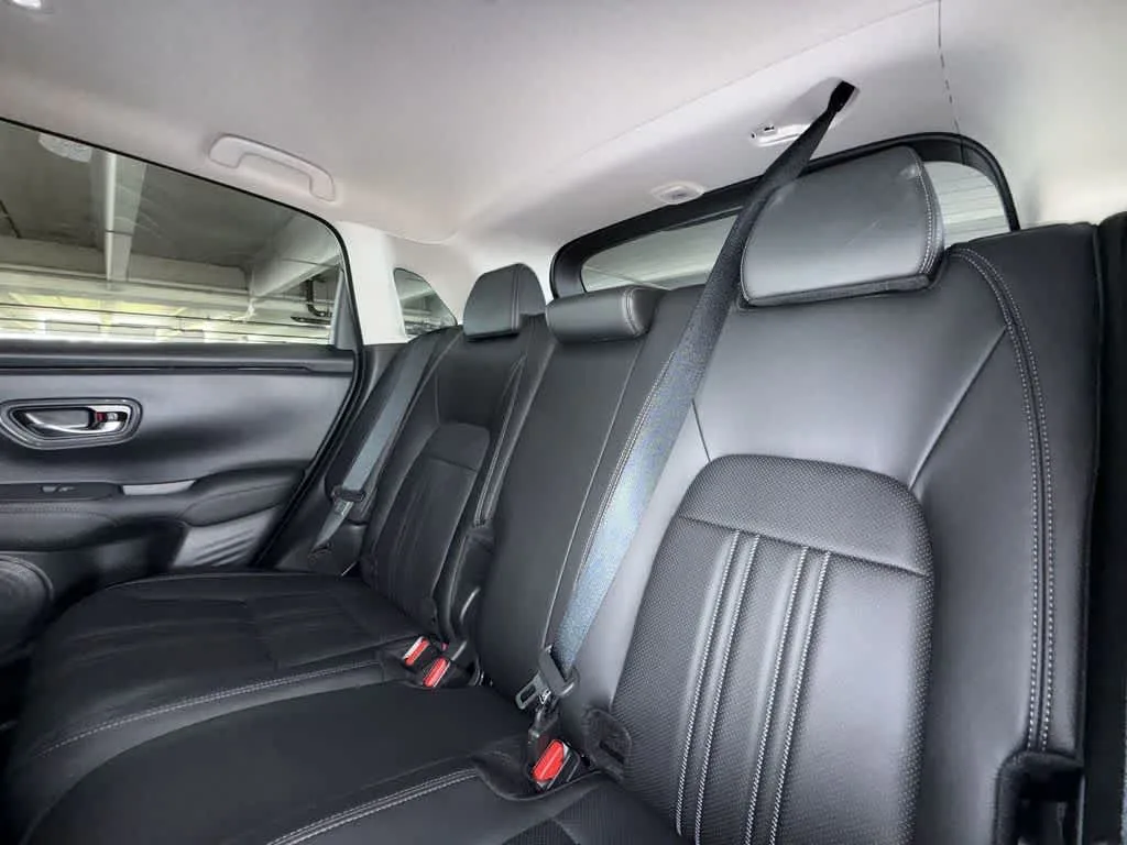 2026 Honda HR-V EX-L photo 22