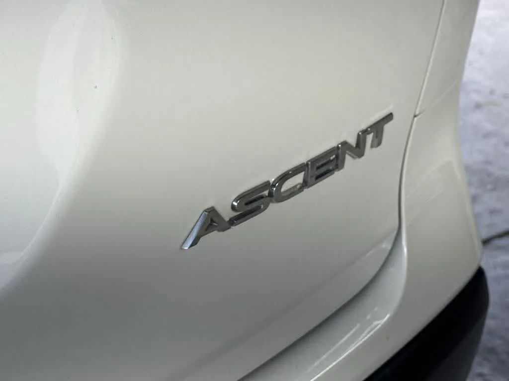 2023 Subaru Ascent Premium photo 10