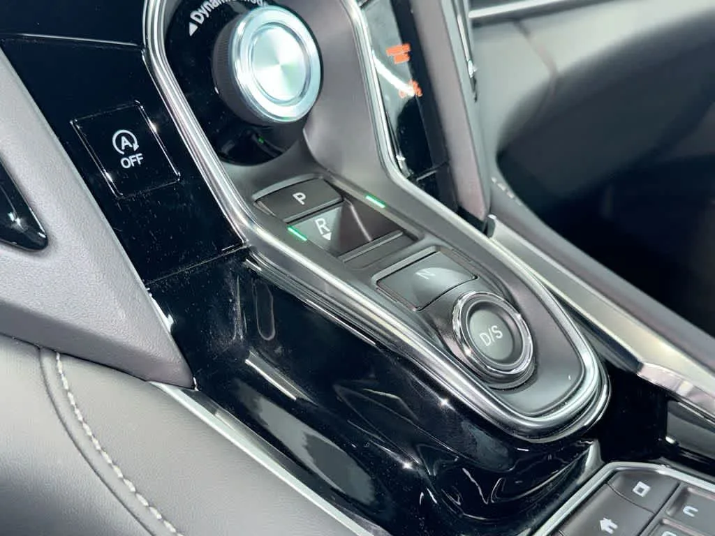 2025 Acura RDX SH-AWD photo 20