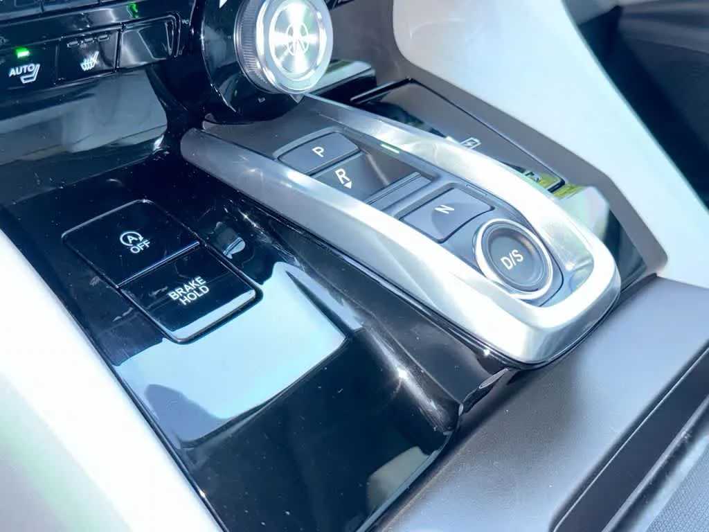 2025 Acura MDX w/Technology Package photo 20