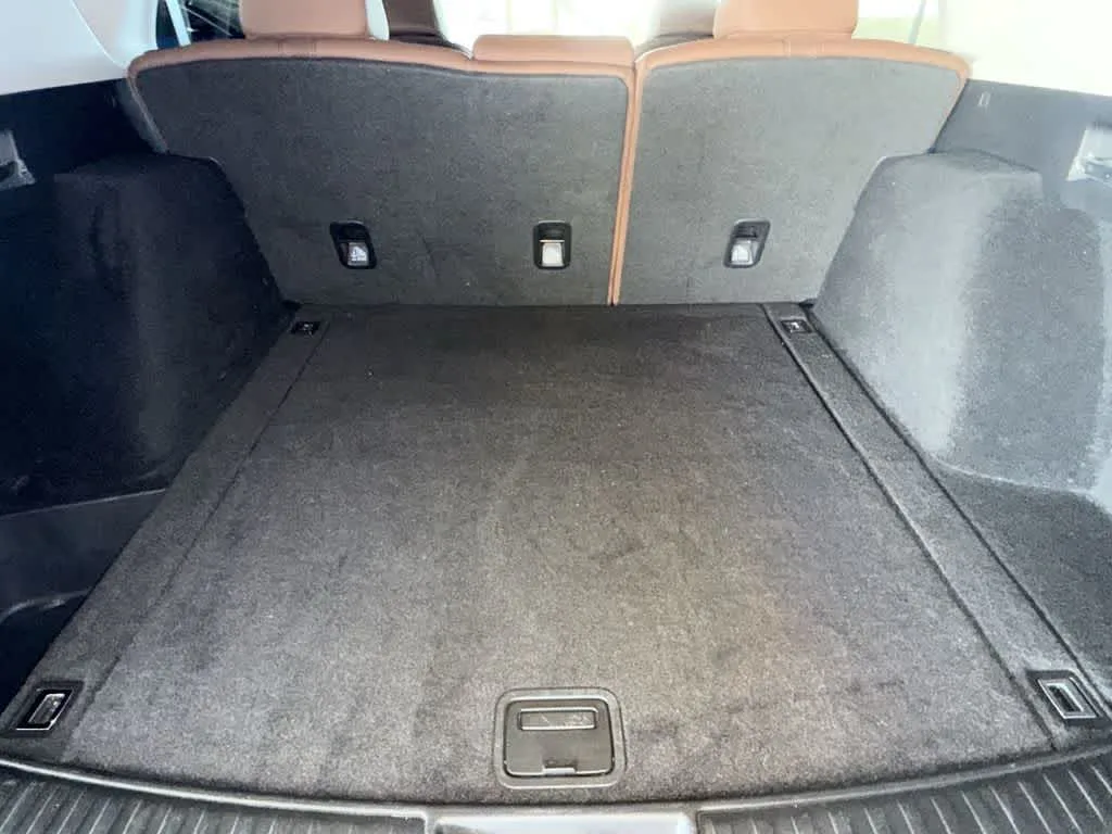 2025 Acura RDX w/Technology Package photo 25