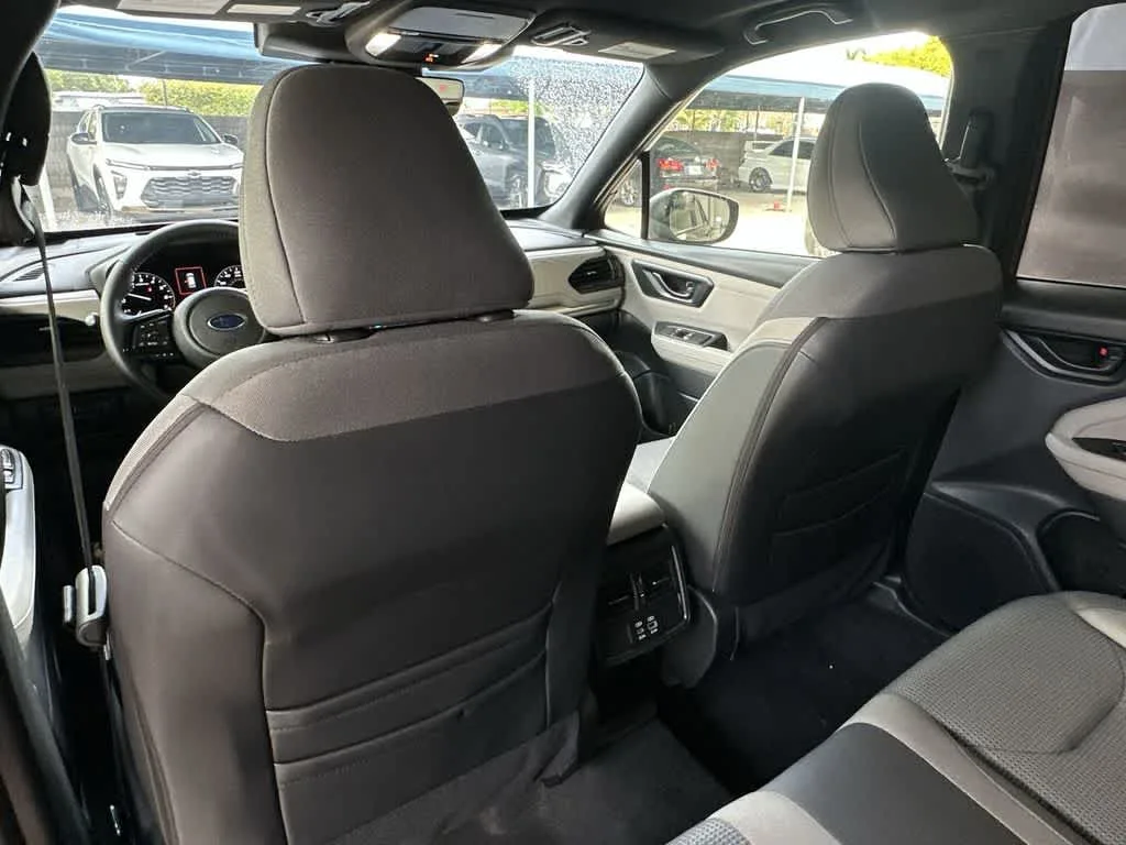 2025 Subaru Forester Premium photo 23
