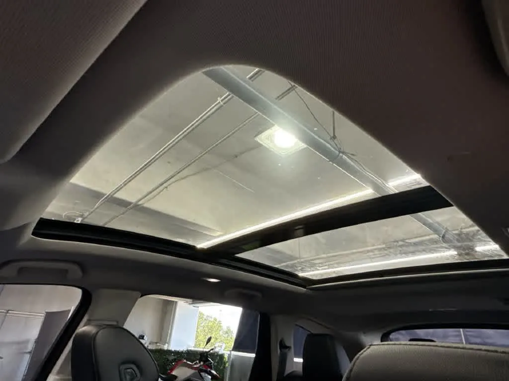2024 Acura MDX FWD photo 21