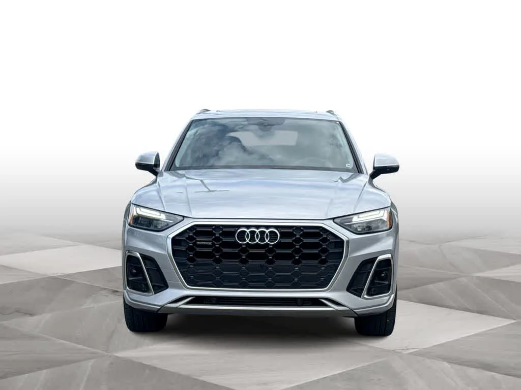 2023 Audi Q5 S line Premium photo 3