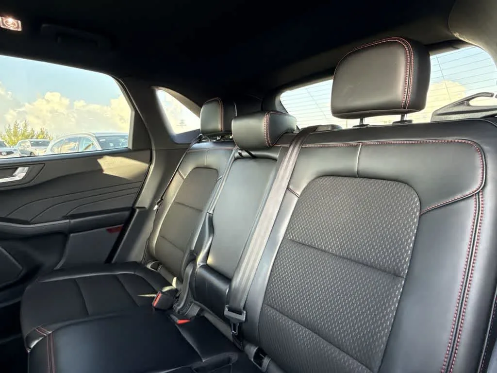 2025 Ford Escape ST-Line photo 22