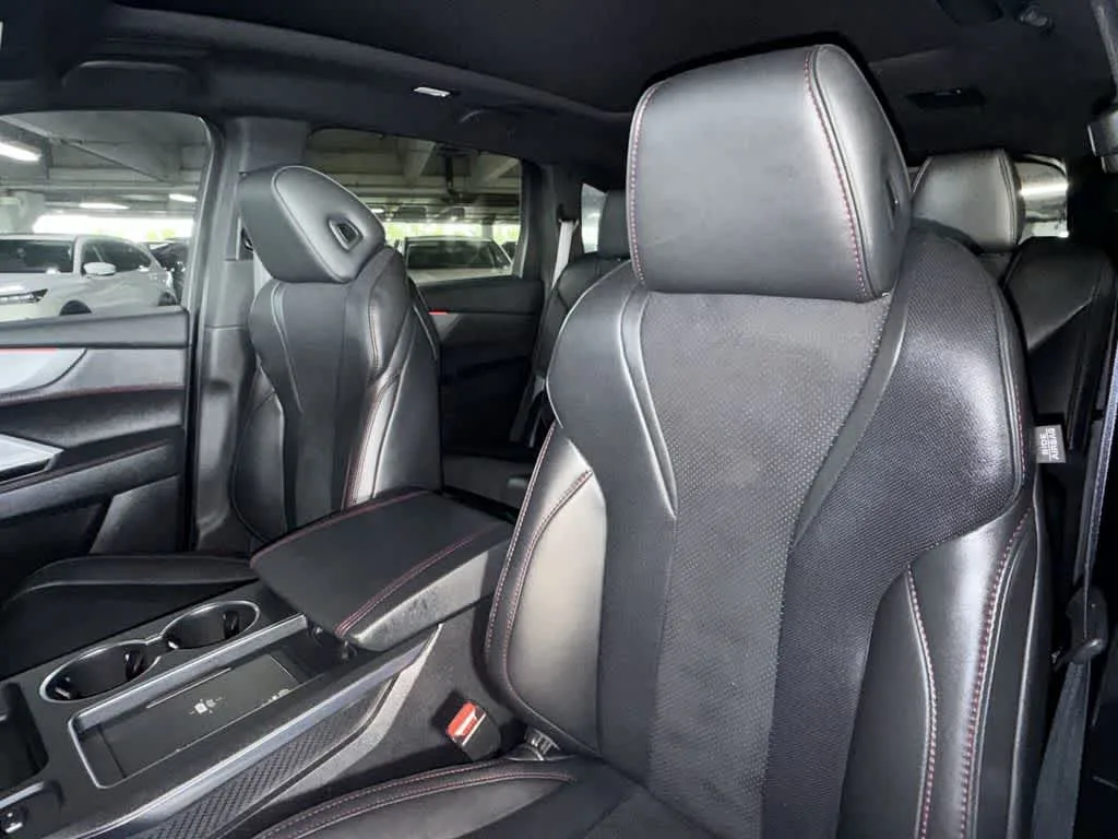 2025 Acura MDX w/A-Spec Package photo 14