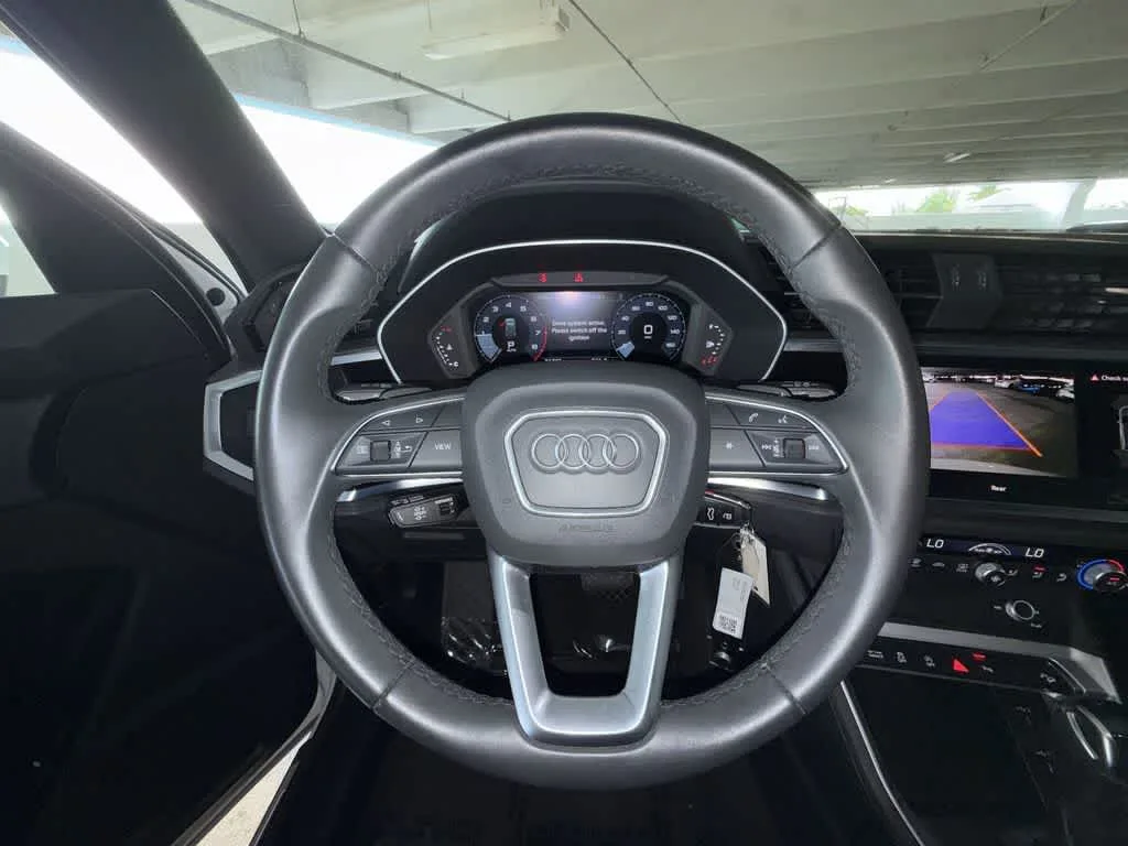 2025 Audi Q3 S line Premium photo 15