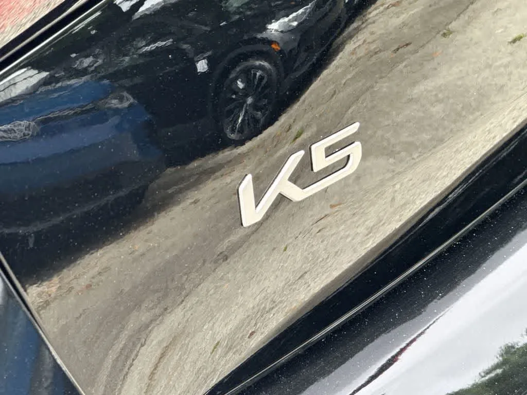 2025 Kia K5 GT photo 10