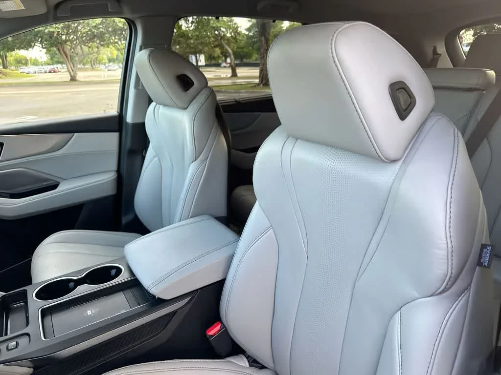 2026 Acura MDX w/Technology Package photo 14