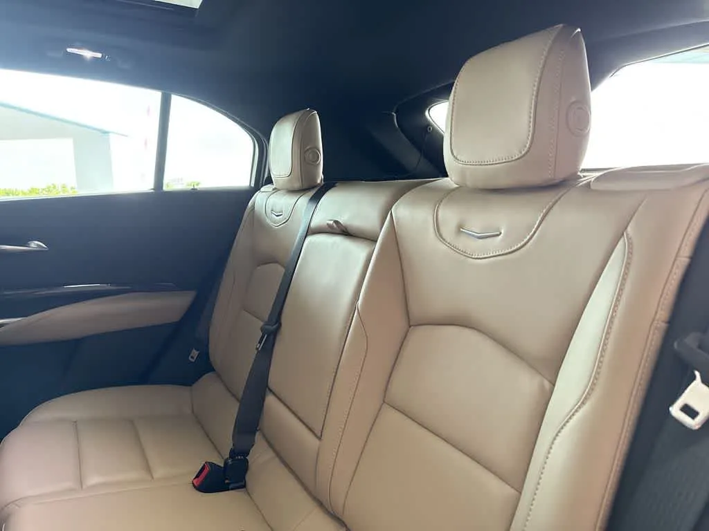 2024 Cadillac XT4 FWD Premium Luxury photo 22