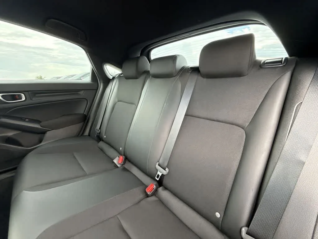 2025 Honda Civic Sport photo 22