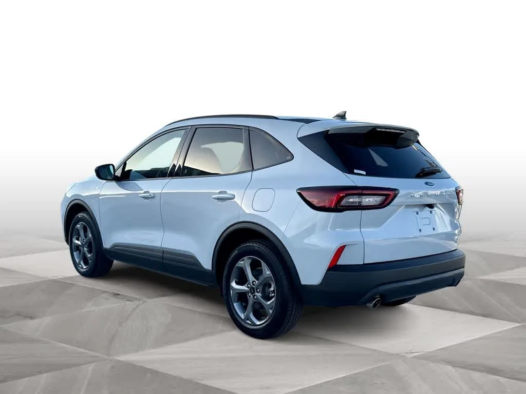 2025 Ford Escape ST-Line photo 6