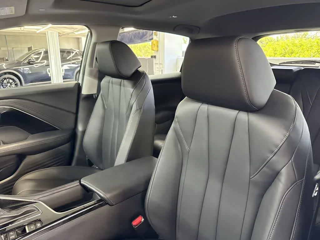 2025 Acura ADX FWD photo 14