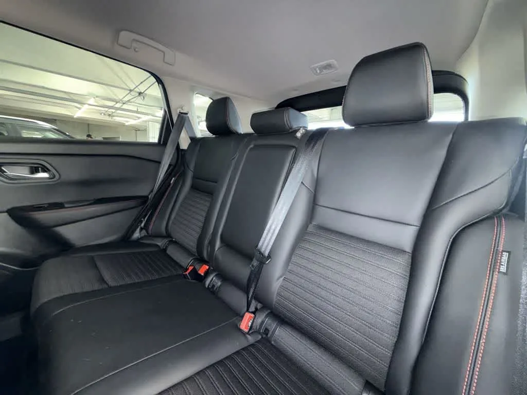 2025 Nissan Rogue Rock Creek photo 22