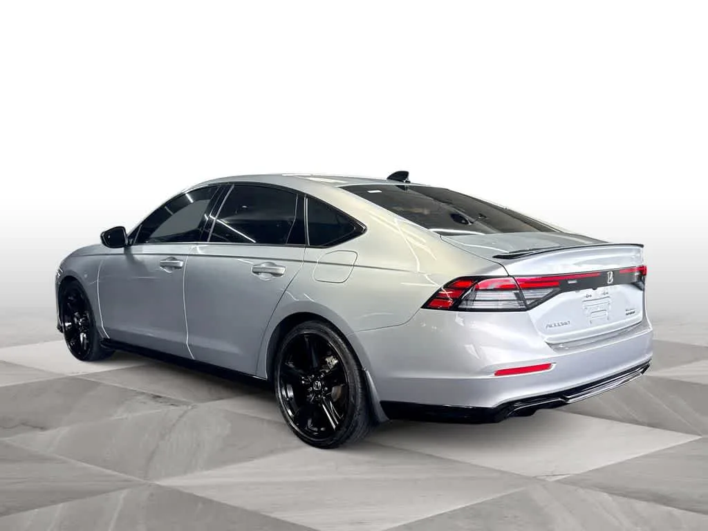 2025 Honda Accord Hybrid Sport-L photo 6