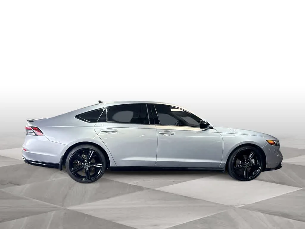 2025 Honda Accord Hybrid Sport-L photo 9