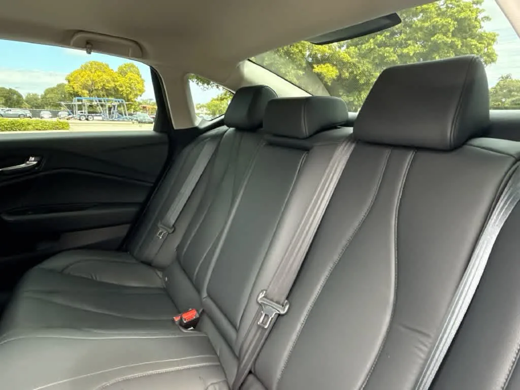 2023 Acura TLX FWD photo 22