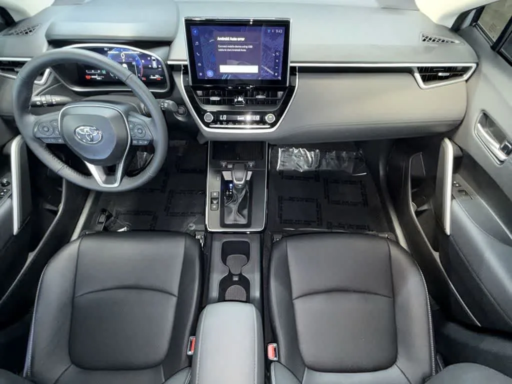 2026 Toyota Corolla Cross XLE photo 24