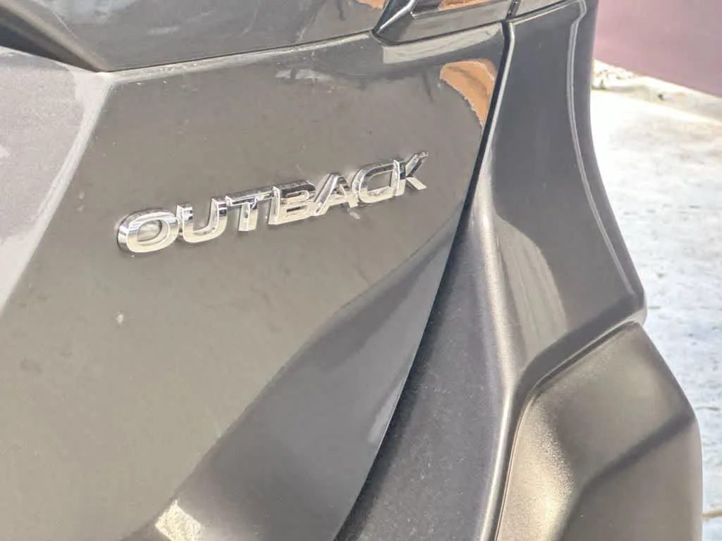 2025 Subaru Outback Premium photo 10