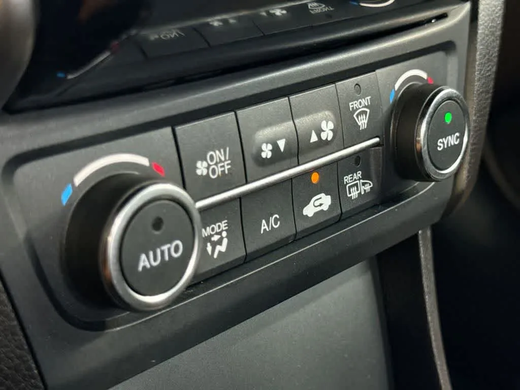 2021 Acura ILX w/Premium Package photo 19