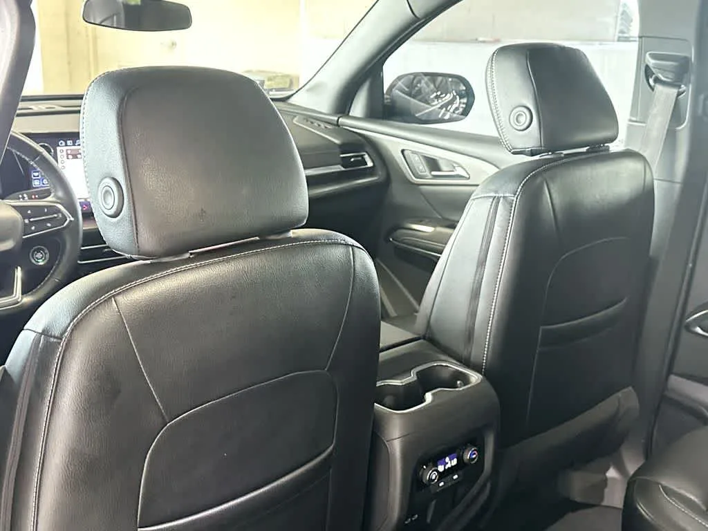 2024 Chevrolet Traverse FWD LT photo 23
