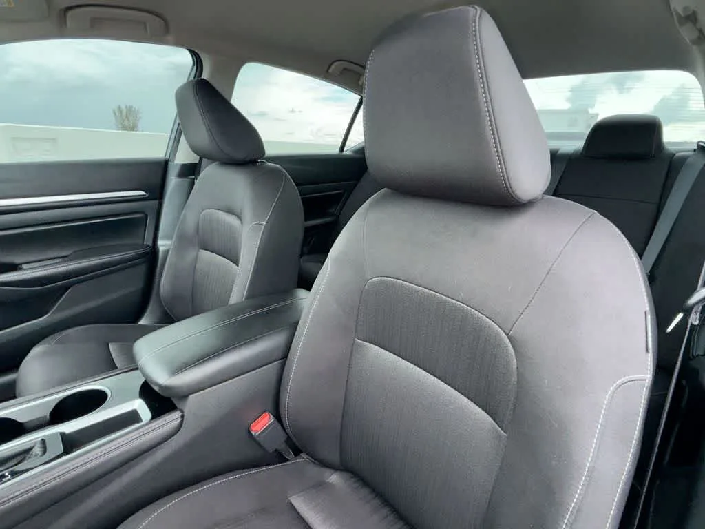 2023 Nissan Altima 2.5 SV photo 14