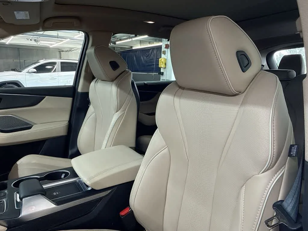2023 Acura MDX w/Advance Package photo 14